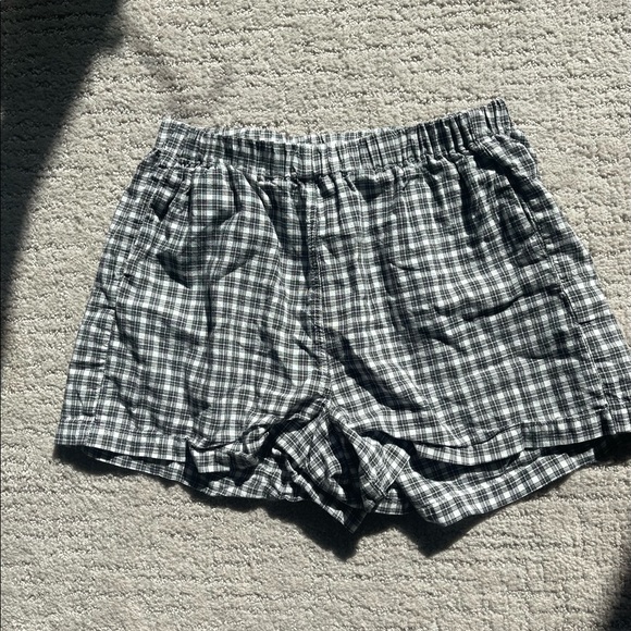 Brandy Melville Pants - Brandy Melville boxer shorts
